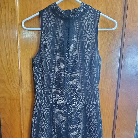 Black lace romper - Picture 1 of 13